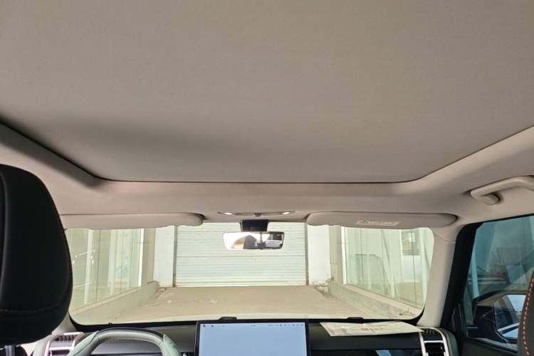 Used iCAR 03 2024 472km Four-Wheel Drive Long-Range Version Headliner
