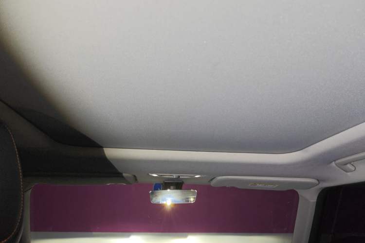 Used iCAR 03 2024 472km Four-Wheel Drive Long-Range Version Headliner
