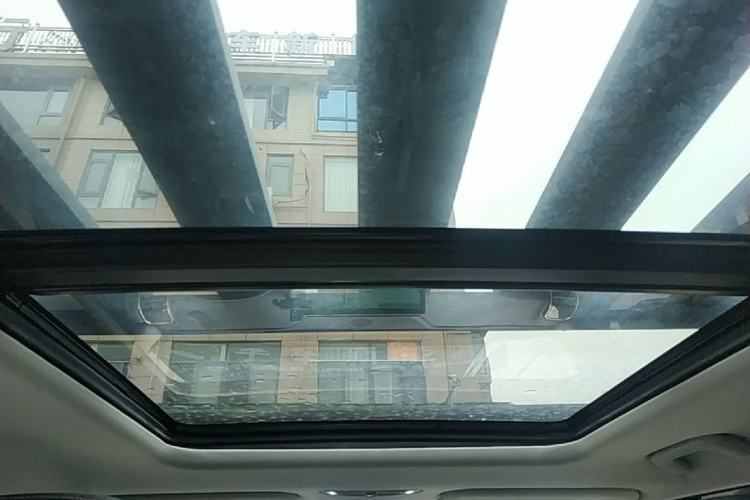 Used iCAR 03 2024 472km Four-Wheel Drive Long-Range Intelligent Advanced Version Headliner
