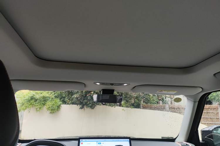 Used iCAR 03 2024 501km Two-Wheel Drive Long-Range Version Headliner
