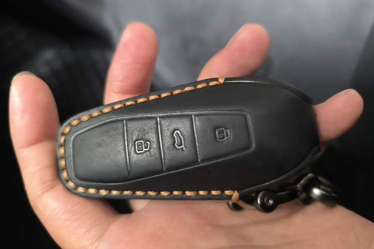 Used iCAR 03 2024 401km Two-Wheel Drive Standard Advanced Version Interior 1