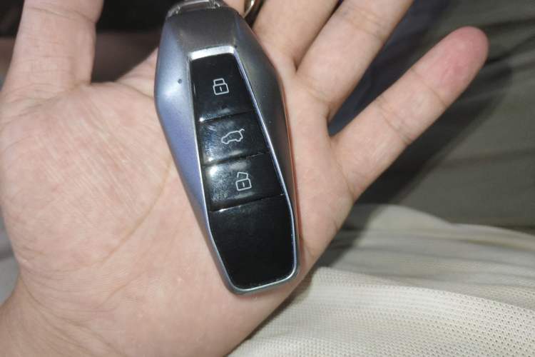 Used iCAR 03 2024 501km Two-Wheel Drive Long-Range Version Interior 1