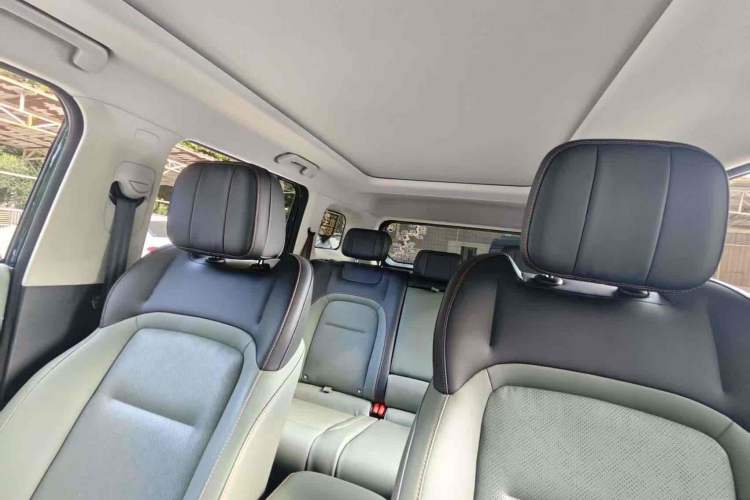 Used iCAR 03 2024 501km Four-wheel Drive Long-Range Advanced Version Interior 1