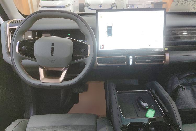 Used iCAR 03 2024 501km Two-Wheel Drive Long-Range Version Interior 2