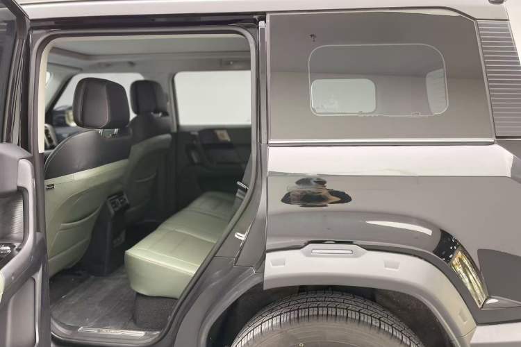 Used iCAR 03 2024 501km Two-Wheel Drive Long-Range Yuechao Edition Interior 2