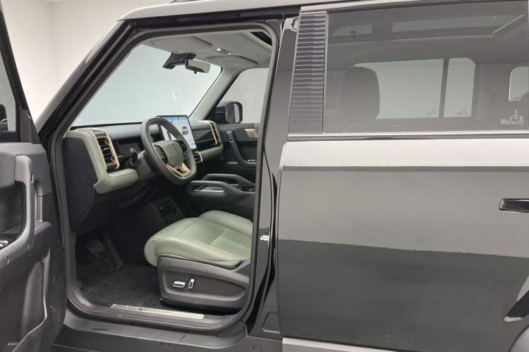 Used iCAR 03 2024 501km Two-Wheel Drive Long-Range Yuechao Edition Interior 3