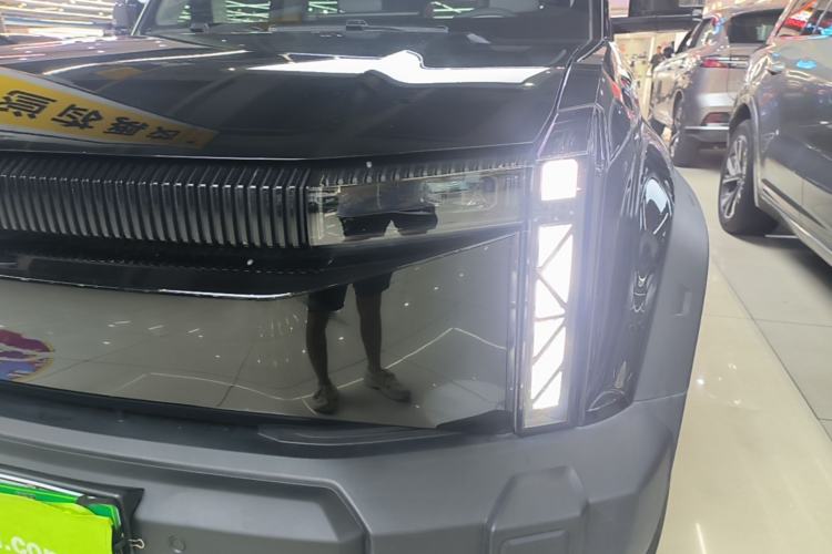 Used iCAR 03 2024 472km Four-Wheel Drive Long-Range Version Left Front Headlight