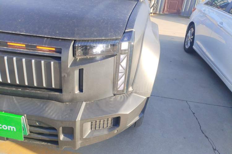Used iCAR 03 2024 501km Four-wheel Drive Long-Range Advanced Version Left Front Headlight