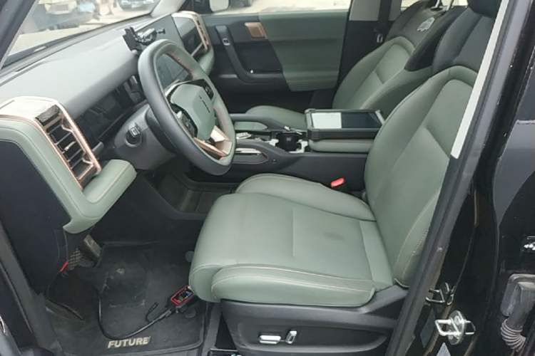 Used iCAR 03 2024 472km Four-Wheel Drive Long-Range Intelligent Advanced Version Left Front Seat