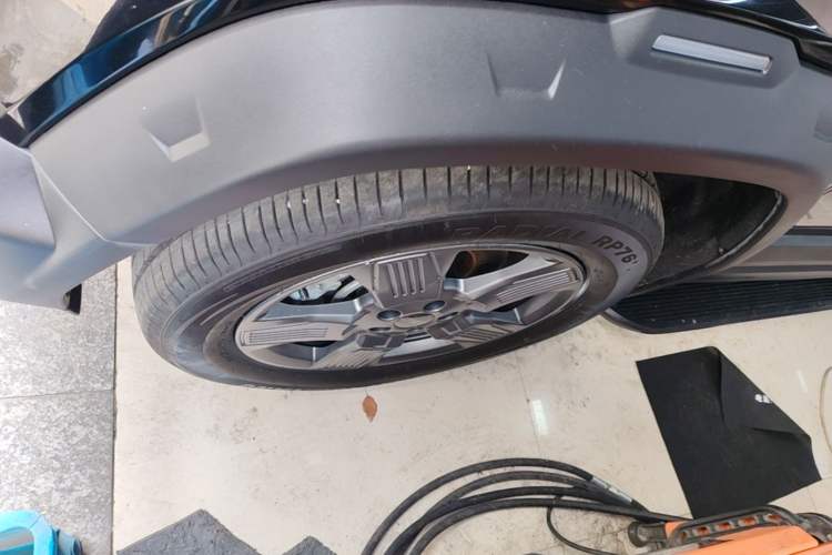 Used iCAR 03 2024 401km Range Two-Wheel Drive Standard Yuechao Version Left Front Wheel Hub