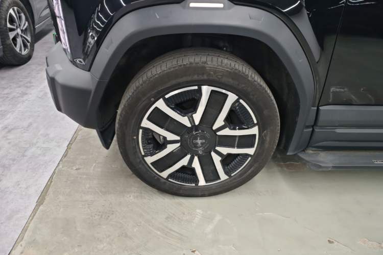 Used iCAR 03 2024 472km Four-Wheel Drive Long-Range Version Left Front Wheel Hub