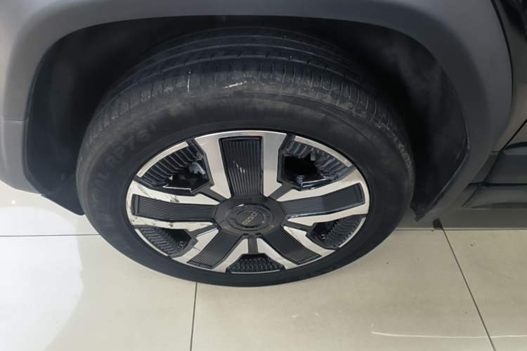 Used iCAR 03 2024 472km Four-Wheel Drive Long-Range Version Left Front Wheel Hub