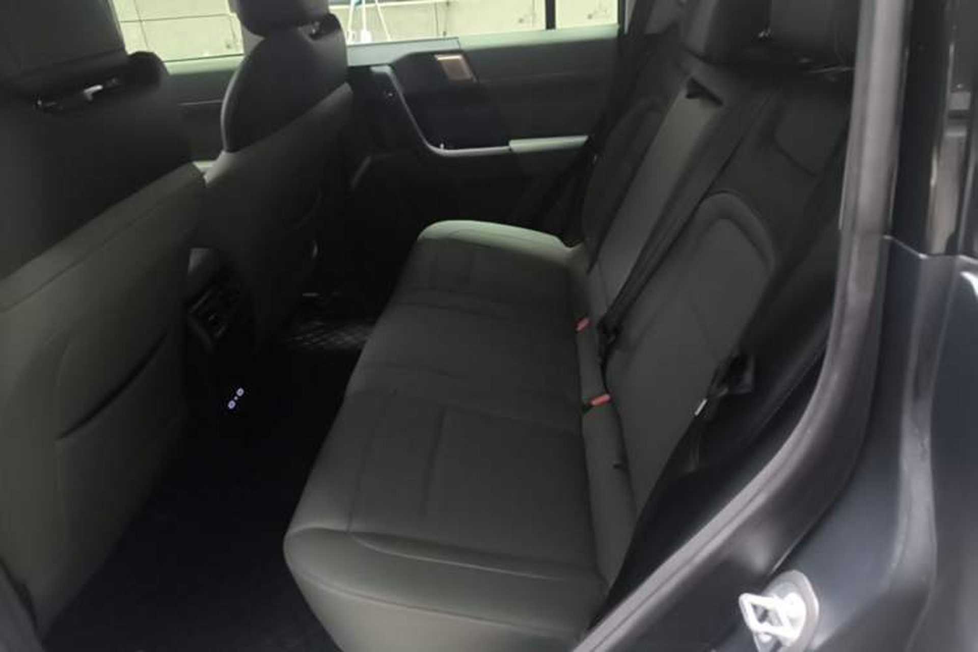 Used iCAR 03 2024 401km Two-Wheel Drive Standard Advanced Version Left Rear Seat