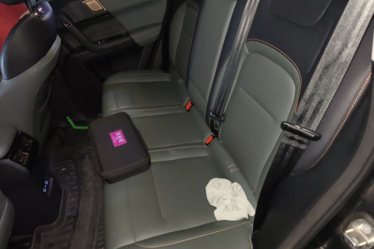 Used iCAR 03 2024 472km Four-Wheel Drive Long-Range Version Left Rear Seat