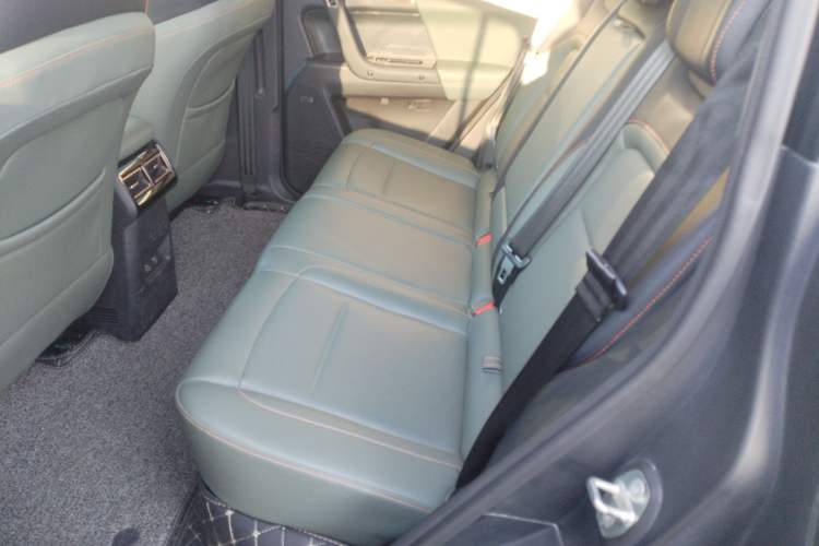 Used iCAR 03 2024 501km Four-wheel Drive Long-Range Advanced Version Left Rear Seat