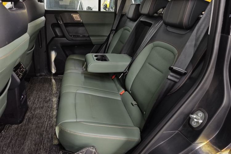 Used iCAR 03 2024 501km Two-Wheel Drive Long-Range Yuechao Edition Left Rear Seat