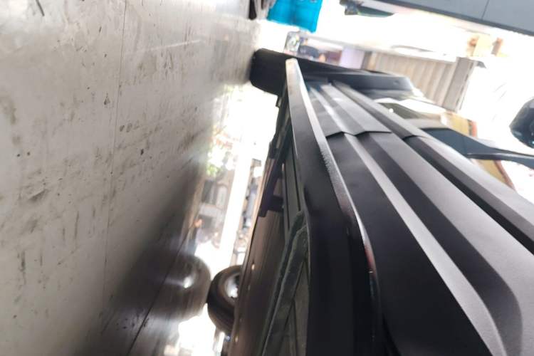 Used iCAR 03 2024 401km Range Two-Wheel Drive Standard Yuechao Version Left Side Sill