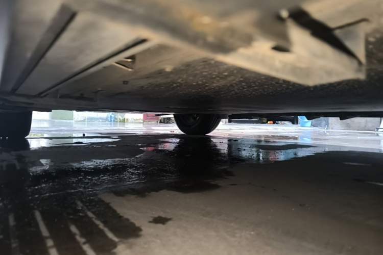 Used iCAR 03 2024 401km Two-Wheel Drive Standard Advanced Version Left Side Sill
