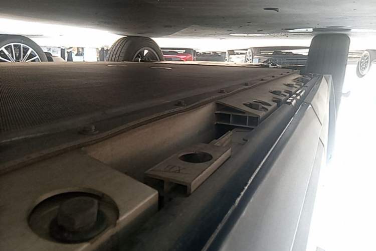 Used iCAR 03 2024 472km Four-Wheel Drive Long-Range Version Left Side Sill