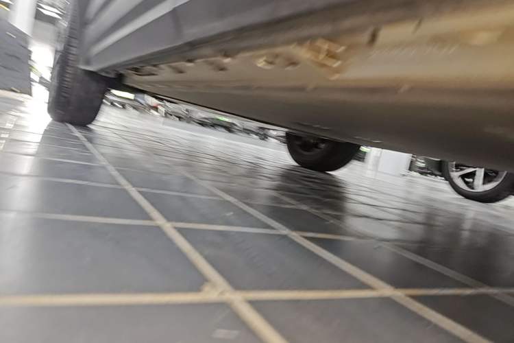 Used iCAR 03 2024 472km Four-Wheel Drive Long-Range Version Left Side Sill