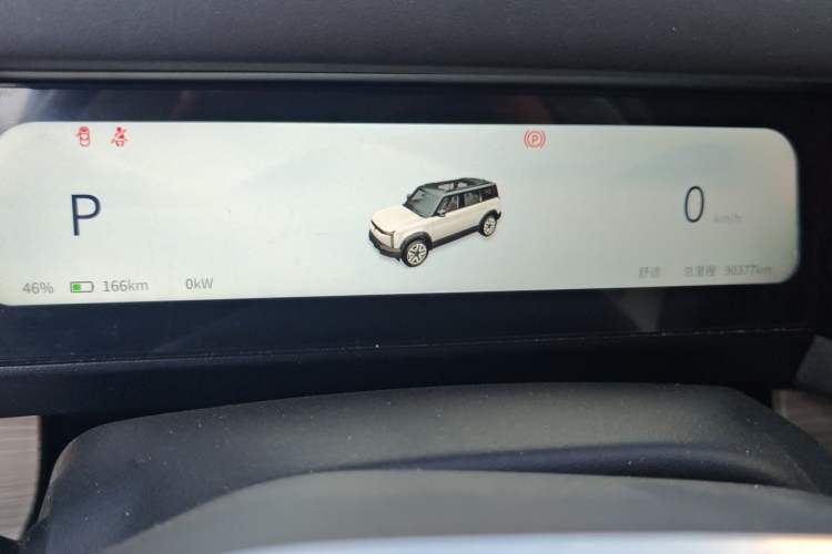 Used iCAR 03 2024 501km Range Two-Wheel Drive Long-Range Smart Trend Edition Odometer Close Up