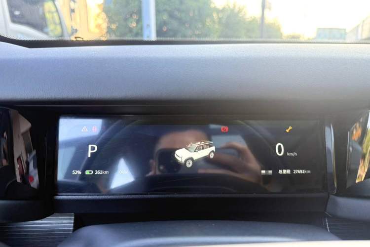 Used iCAR 03 2024 501km Two-Wheel Drive Long-Range Yuechao Edition Odometer Close Up