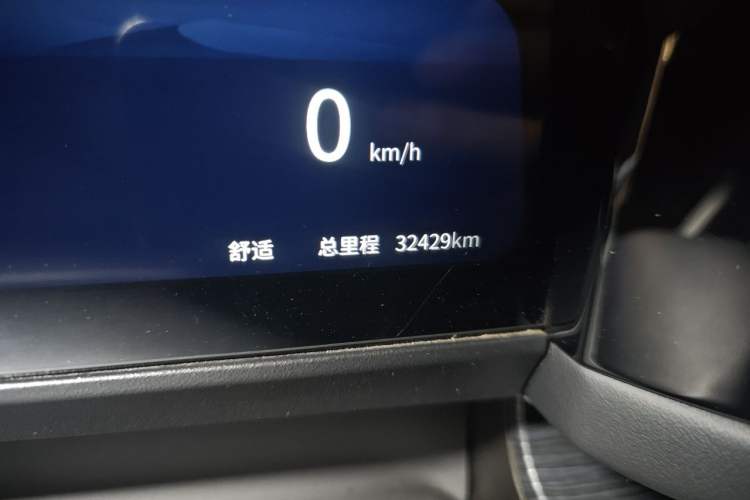 Used iCAR 03 2024 472km Four-Wheel Drive Long-Range Version Odometer Close Up