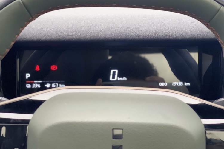 Used iCAR 03 2024 501km Two-Wheel Drive Long-Range Yuechao Edition Odometer Close Up