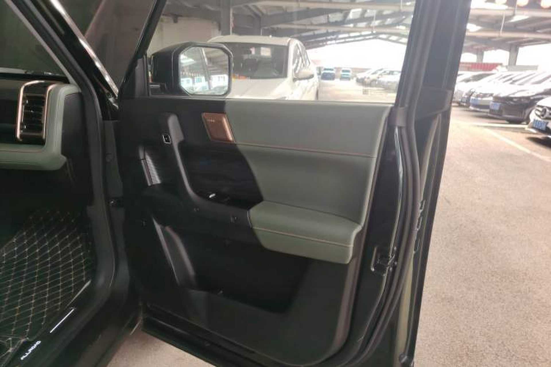 Used iCAR 03 2024 501km Four-wheel Drive Long-Range Advanced Version Right Front Door Interior