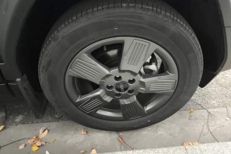 Used iCAR 03 2024 501km Two-Wheel Drive Long-Range Version Right Front Wheel Hub