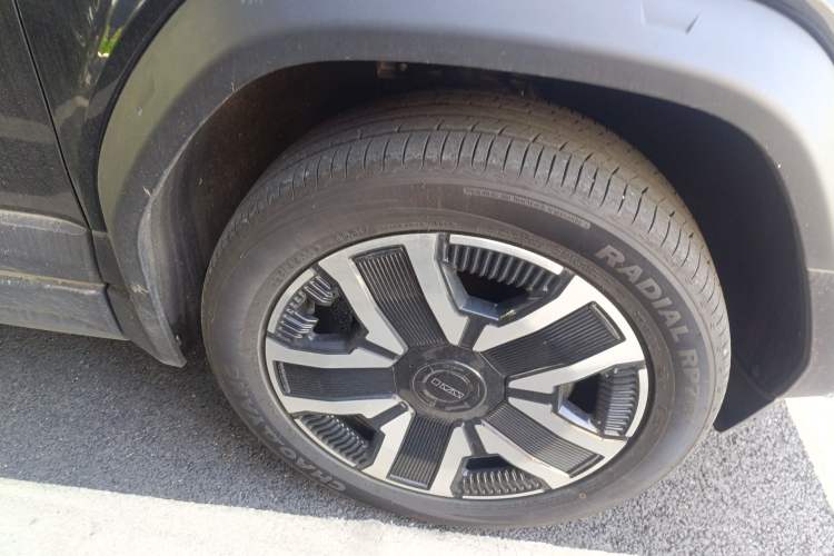 Used iCAR 03 2024 472km Four-Wheel Drive Long-Range Smart Enjoyment Version Right Front Wheel Hub