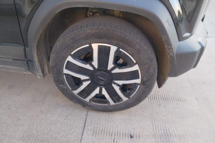 Used iCAR 03 2024 472km Four-wheel Drive Long-Range Yuechao Edition Right Front Wheel Hub