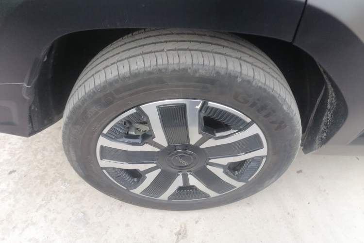 Used iCAR 03 2024 501km Four-wheel Drive Long-Range Advanced Version Right Rear Wheel Hub