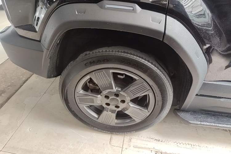 Used iCAR 03 2024 401km Two-Wheel Drive Standard Advanced Version Right Rear Wheel Hub