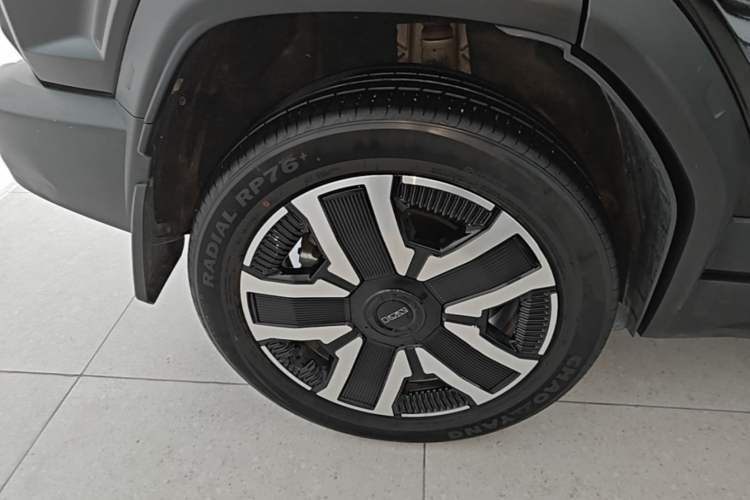 Used iCAR 03 2024 472km Four-Wheel Drive Long-Range Version Right Rear Wheel Hub