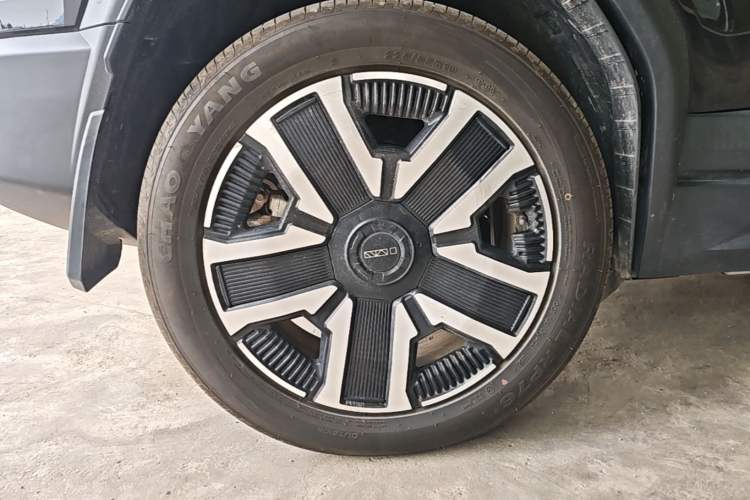 Used iCAR 03 2024 472km Four-Wheel Drive Long-Range Version Right Rear Wheel Hub