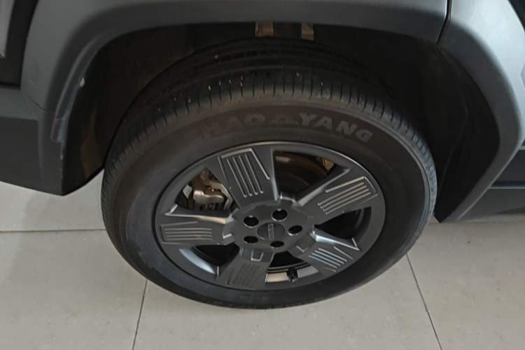 Used iCAR 03 2024 501km Two-Wheel Drive Long-Range Yuechao Edition Right Rear Wheel Hub