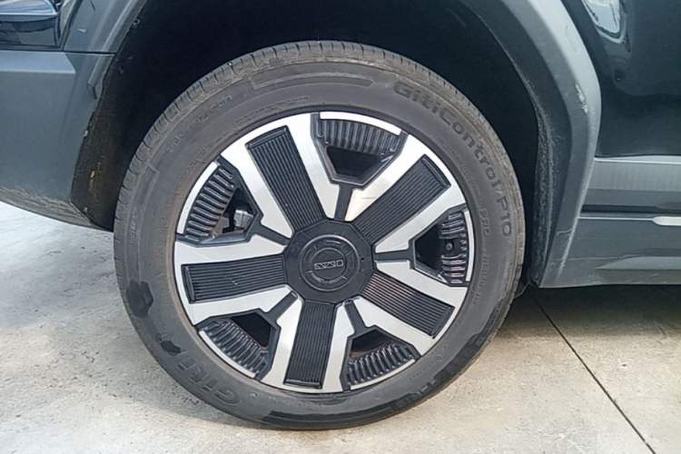 Used iCAR 03 2024 472km Four-Wheel Drive Long-Range Version Right Rear Wheel Hub