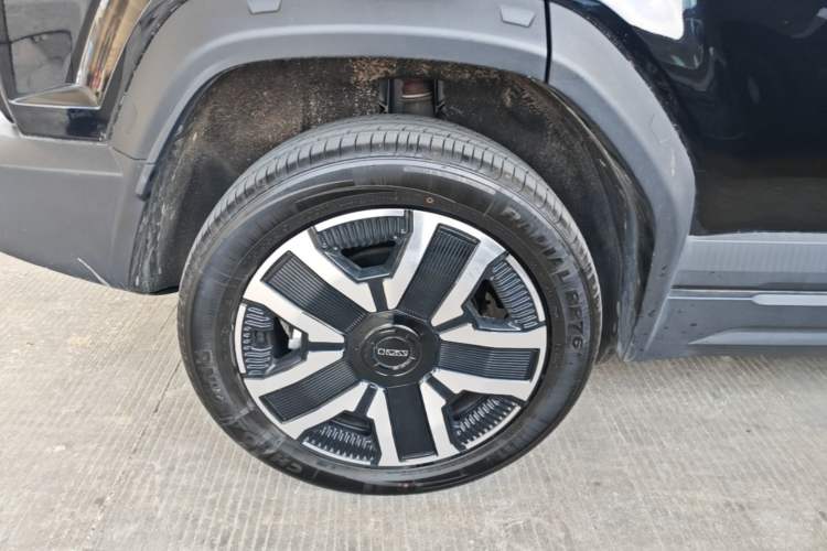 Used iCAR 03 2024 472km Four-Wheel Drive Long-Range Smart Enjoyment Version Right Rear Wheel Hub