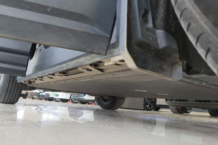 Used iCAR 03 2024 501km Two-Wheel Drive Long-Range Version Right Side Sill