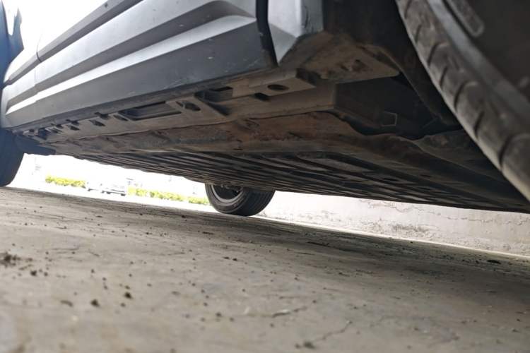 Used iCAR 03 2024 472km Four-Wheel Drive Long-Range Version Right Side Sill