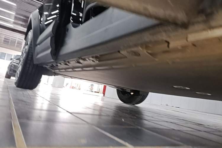 Used iCAR 03 2024 472km Four-Wheel Drive Long-Range Version Right Side Sill