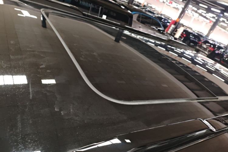 Used iCAR 03  Roof