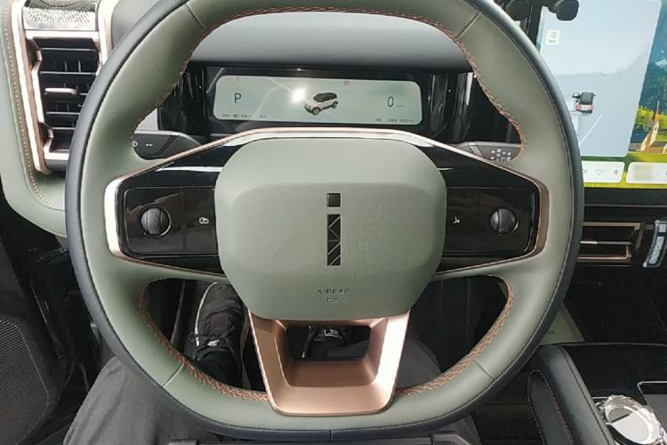 Used iCAR 03 2024 472km Four-Wheel Drive Long-Range Intelligent Advanced Version Steering Wheel