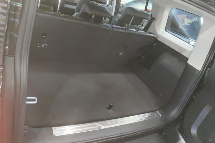 Used iCAR 03 2024 501km Two-Wheel Drive Long-Range Version Trunk