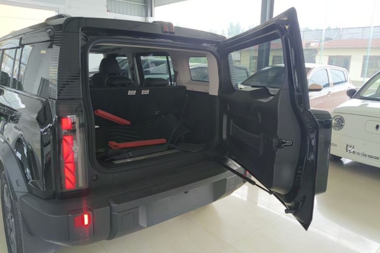 Used iCAR 03 2024 501km Two-Wheel Drive Long-Range Version Trunk