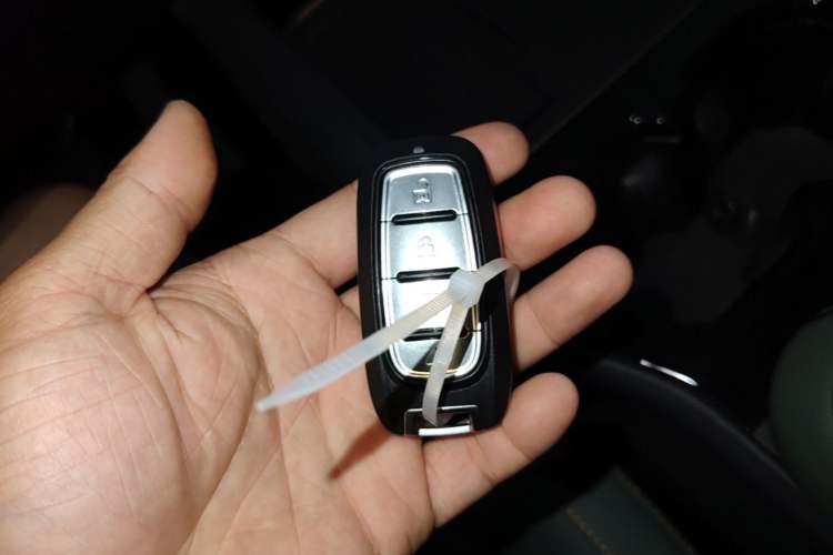 Used iCAR 03 2024 401km Range Two-Wheel Drive Standard Yuechao Version Vehicle Key