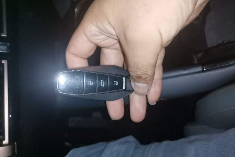 Used iCAR 03 2024 501km Two-Wheel Drive Long-Range Version Vehicle Key