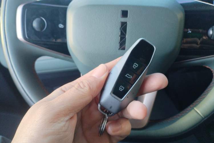 Used iCAR 03 2024 501km Four-wheel Drive Long-Range Advanced Version Vehicle Key