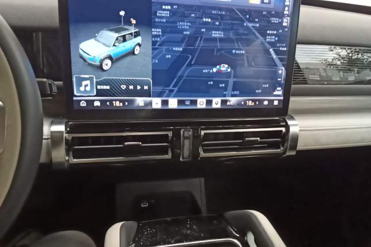 Used iCAR 03 2024 501km Two-Wheel Drive Long-Range Version Audio And AC Panel